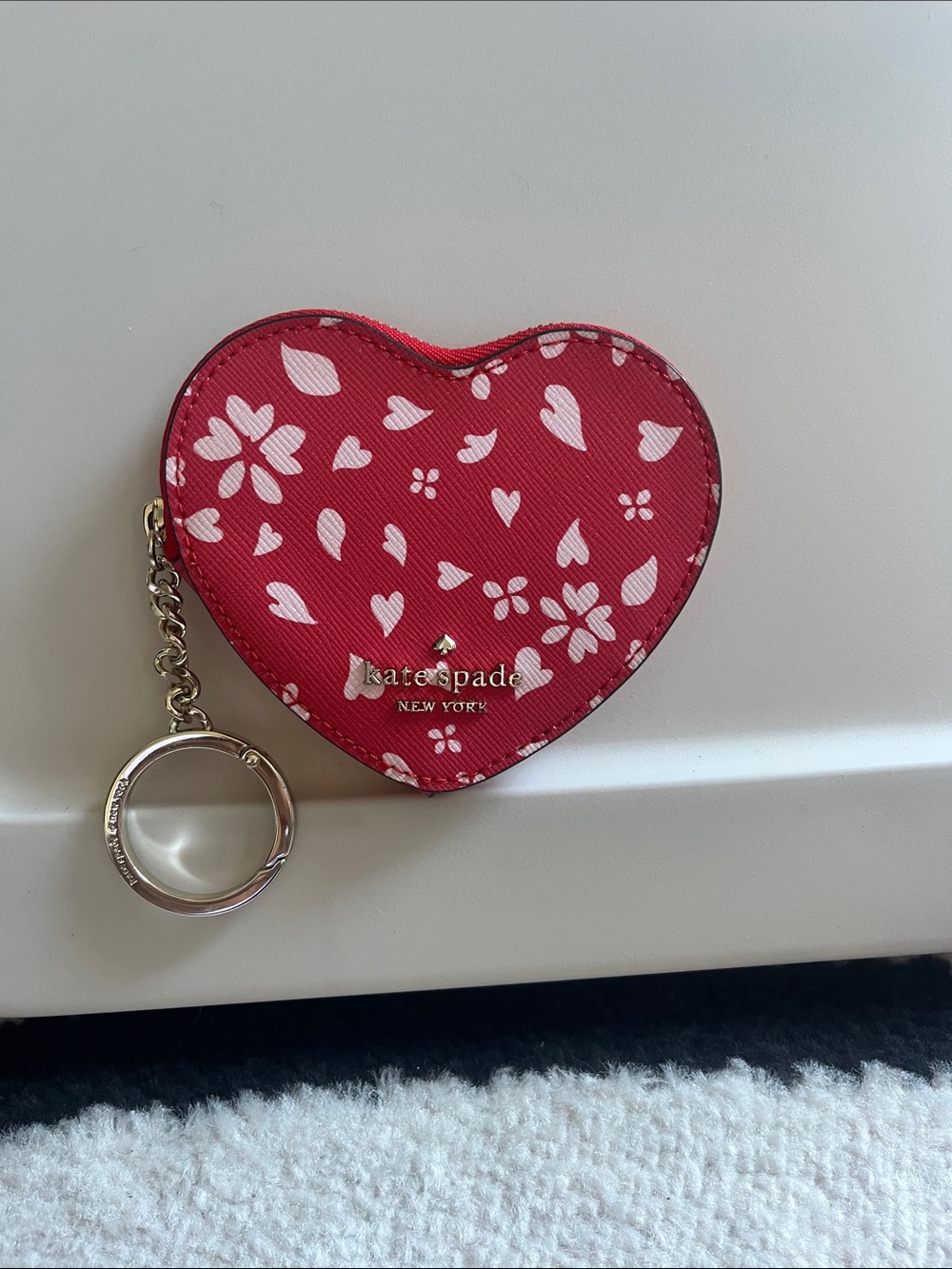 kate spade Red and White Floral Heart Key & Card Holder